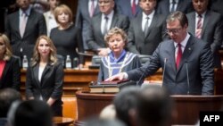 Serbia's President-elect Aleksandar Vucic takes oath during the inauguration ceremony of office in Belgrade, May 31, 2017.