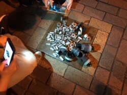 The aftermath of police charging into the protesters and making arrests of scores of protester in Sheung Wan, Hong Kong, July 28, 2019. (Dahai Han/VOA Mandarin Service)