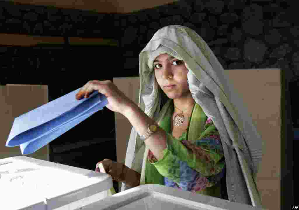 18 сентября 2005 года в Афганистане прошли первые парламентские выборы