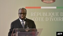 Marcel Amon-Tanoh, ministre des Affaires étrangères de Côte d'Ivoire. prononce un discours au palais présidentiel d'Abidjan le 2 octobre 2017 .