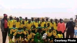 A photo shows one of the teams of South Sudan’s newly-formed Women’s National Football League. (Twitter @jeansseninde)