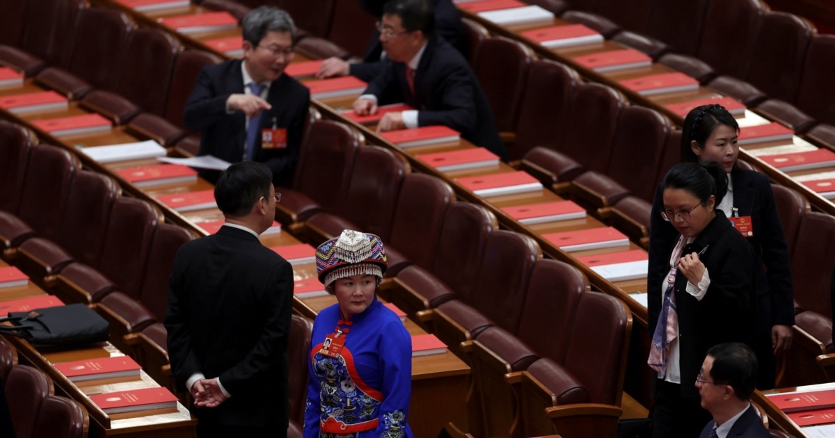 中国通过“民族团结”新法,外界担心其将同化和打压政策法律化