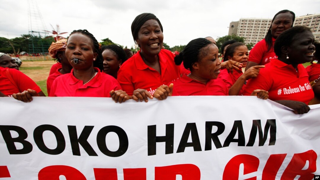 Demonstrasi di Abuja yang mendesak pemerintah Nigeria menyelamatkan siswi-siswi yang diculik militan Islamis Boko Haram (28/5). 