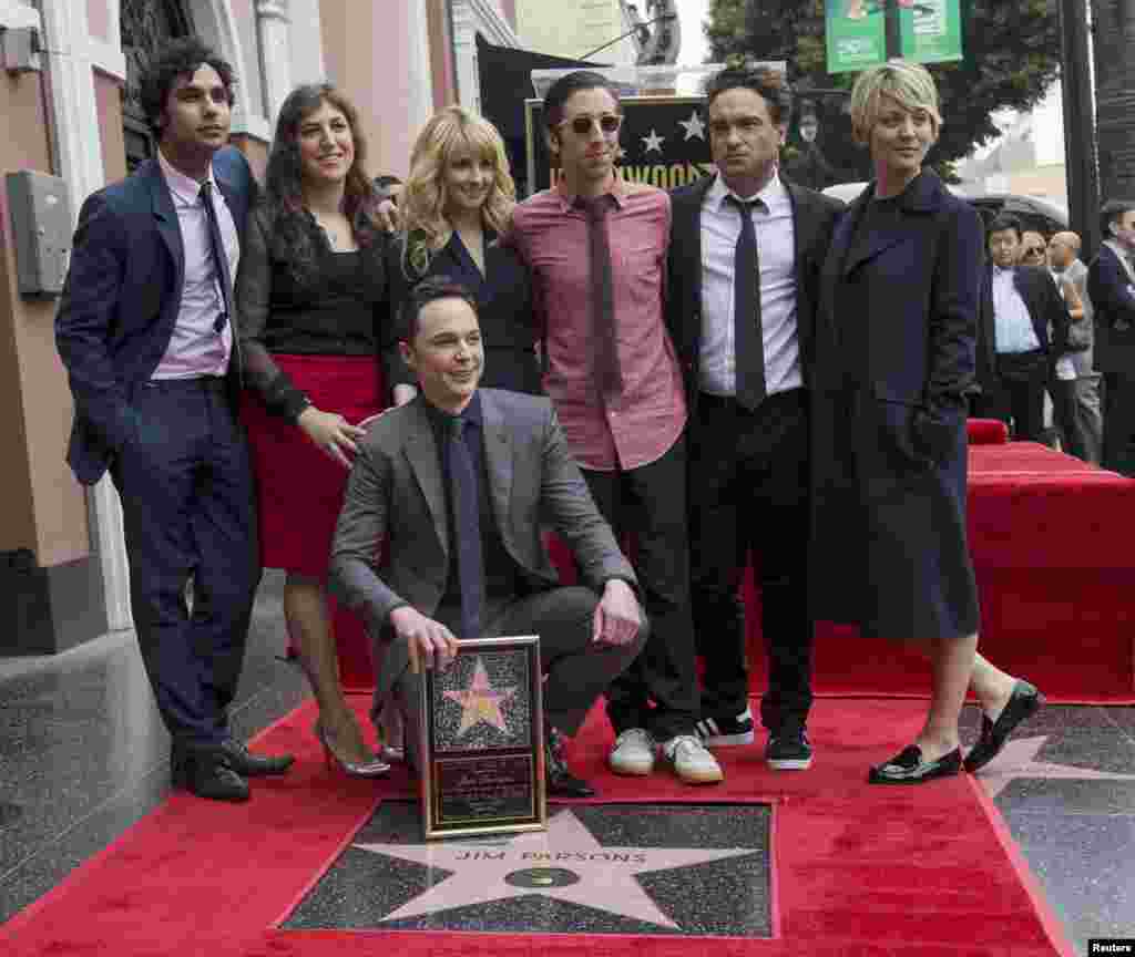 فوربز کے مطابق ان فنکاروں کی آمدن کا اندازہ نیلسن، باکس آفس، موجو اور IMDB سے حاصل ہونے والے ڈیٹا اور اس کے علاوہ انڈسٹری کے لوگوں سے کیے گئے انٹرویوز کی بنیاد پر لگایا گیاہے۔