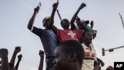 Manifestation à Ouagadougou après le coup d'Etat du 16 septembre 2015 (AP Photo/Theo Renaut)