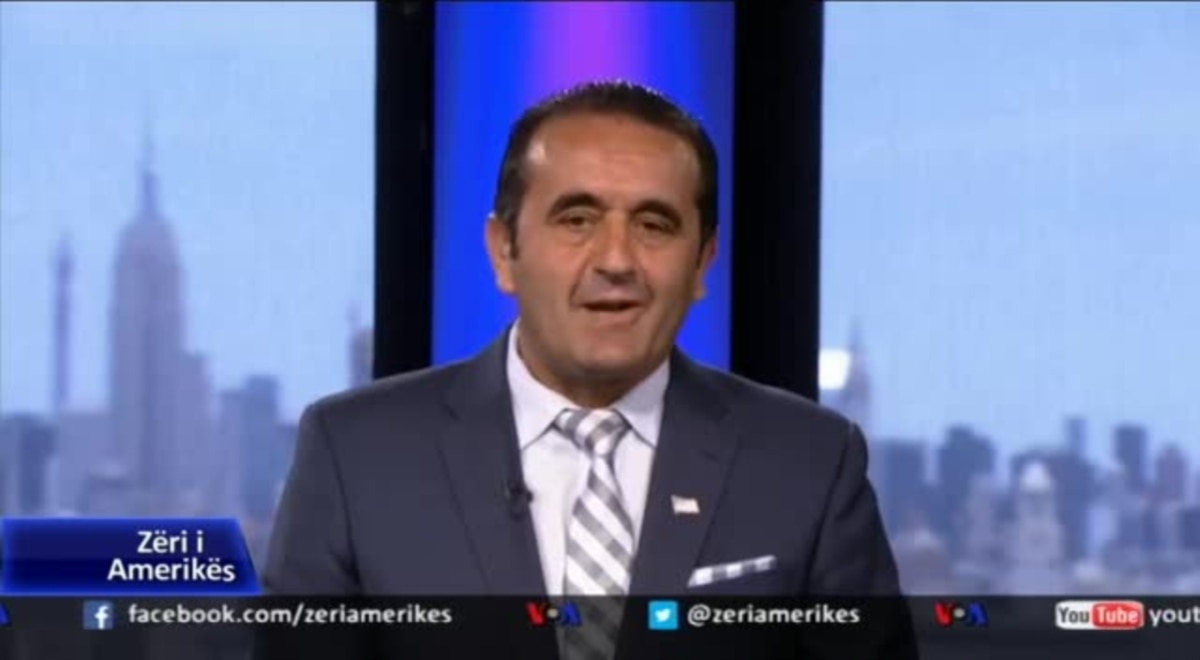 Avokati Peter Lumaj komenton situatën në Shqipëri