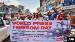 Intathelizindaba zeKenya Zinanza ilanga le World Press Freedom Day. 