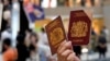 英公布BNO移居英国细节 港人护照过期遗失可先入境再作处理