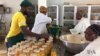 Le pari difficile des femmes de l'agroalimentaire de Foulaya en Guinée (vidéo)