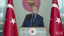 美国财长：若不释放被囚牧师将加大对土耳其制裁