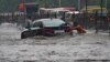 Bangunan Ambruk Akibat Banjir di Mumbai, 12 Tewas