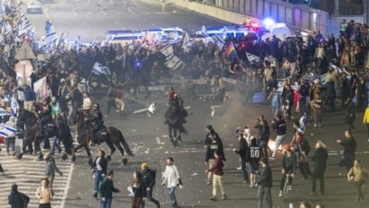 Protests in Israel as Prime Minister Attempts to Make Changes to Judiciary