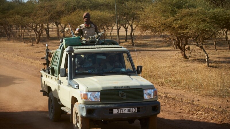 Burkina Faso to Arm Civilians in Fight against Extremists