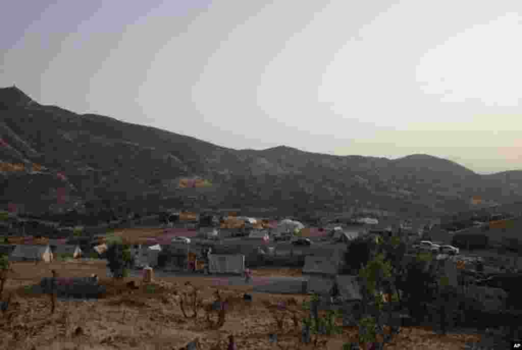 Hundreds displaced by Iranian forces shelling Iraqi Kurdistan Border, Sunday, July 31, 2011