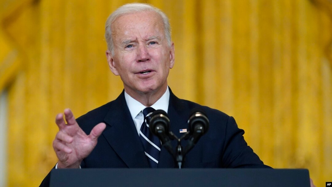 Presiden AS Joe Biden berbicara di Gedung Putih, Kamis (28/10). 