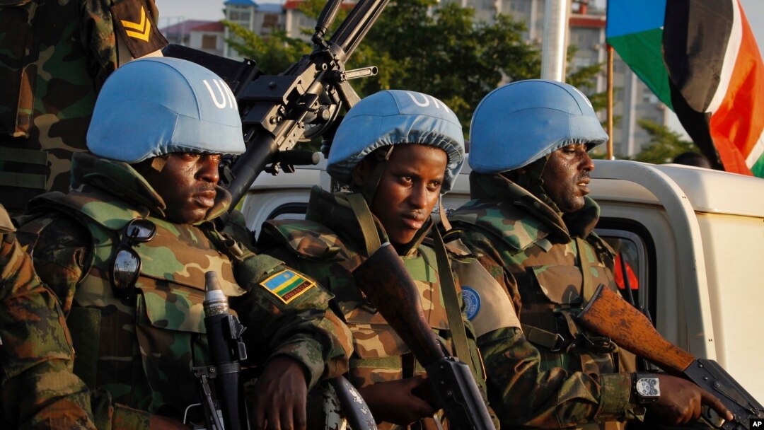 Pasukan Penjaga Perdamaian dari Rwanda terlihat di bandara, di Ibu Kota Sudan Selatan, Juba, 2 September 2016.
