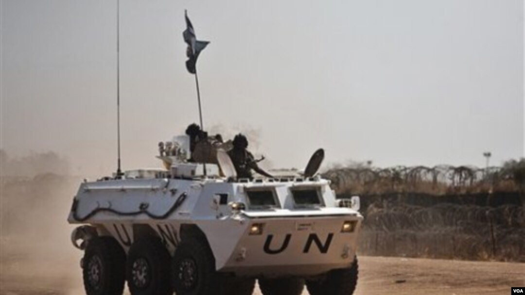 Pasukan penjaga perdamaian PBB di Sudan (UNMIS) melakukan patroli di Sudan selatan (11/3).