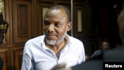 Nnamdi Kanu yayin da ya bayyana a gaban kotu a Abuja. Jan. 20, 2016 