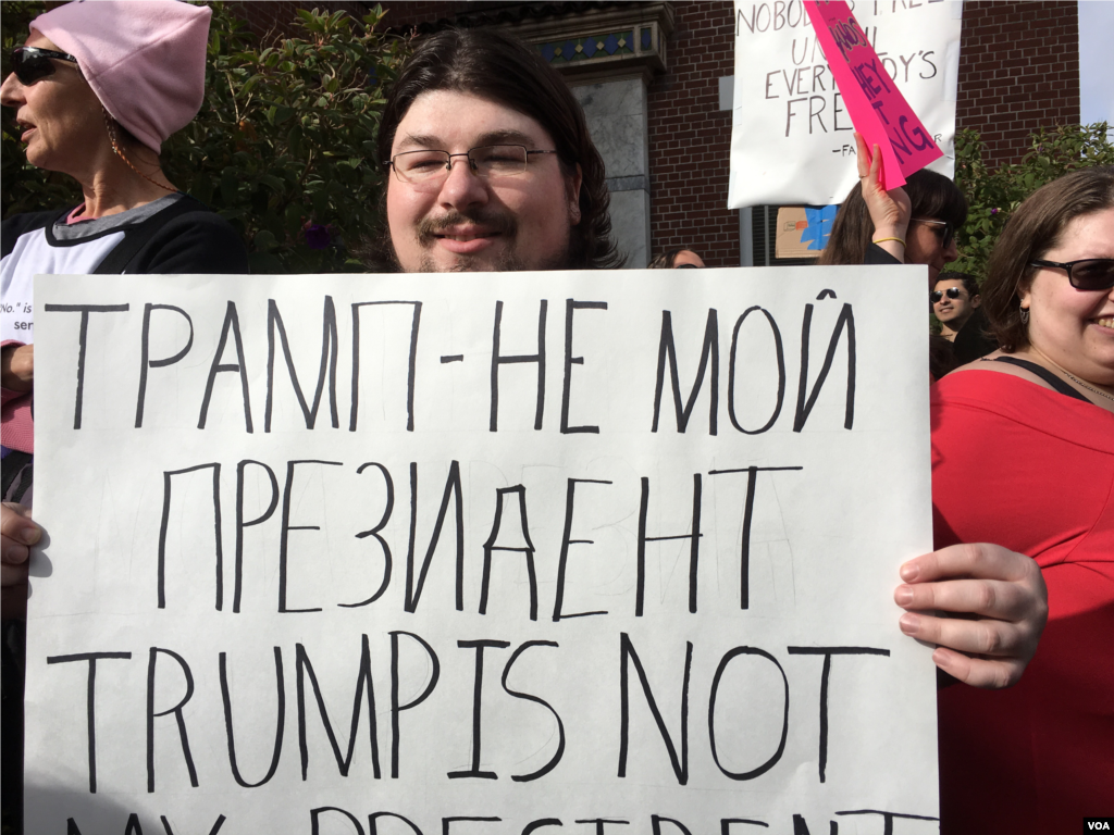 Participant in Women's March in San Francisco, California, Jan. 21, 2017. (Photo: M. Quinn / VOA)