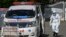 ရန်ကုန်မြို့ရှိ Quarantine စင်တာတခုမှာ တွေ့ရတဲ့ PPE ဝတ်စုံဝတ်ထားတဲ့ ကျန်းမာရေးဝန်ထမ်း တဦး။ (နိုဝင်ဘာ ၀၅၊ ၂၀၂၀)