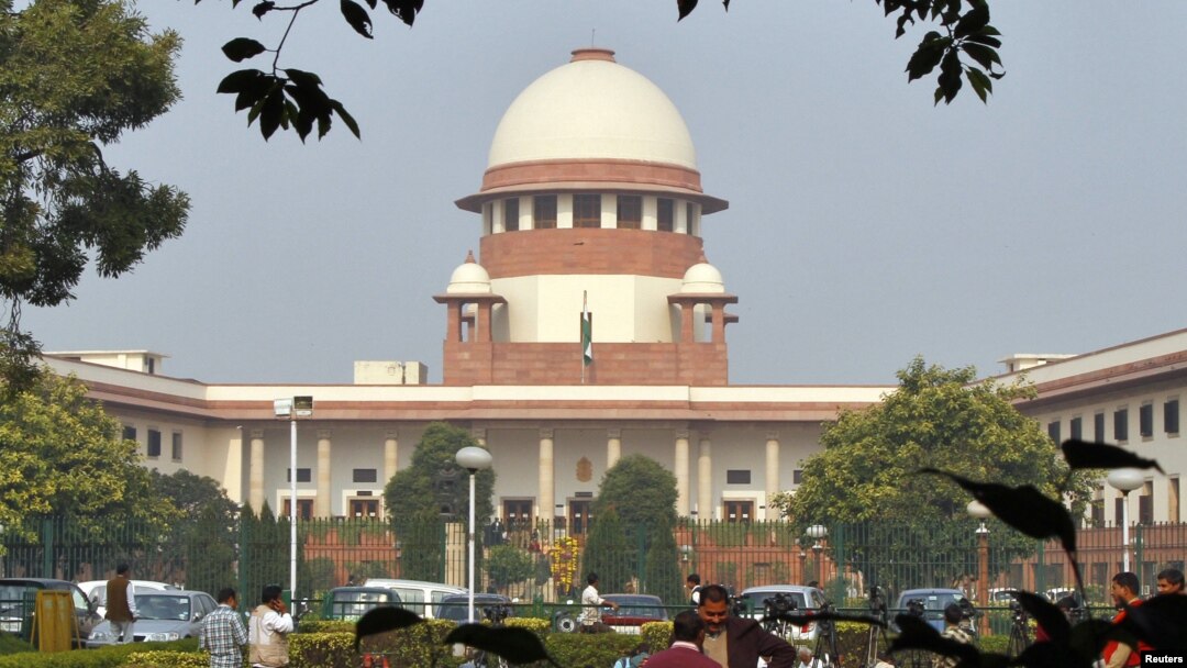 Gedung Mahkamah Agung India di New Delhi (foto: dok). MA India mengijinkan 2 warga Italia tersangka pembunuh pulang untuk memberikan suara dalam pemilu. 