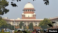 Gedung Mahkamah Agung India di New Delhi (foto: dok). MA India mengijinkan 2 warga Italia tersangka pembunuh pulang untuk memberikan suara dalam pemilu. 