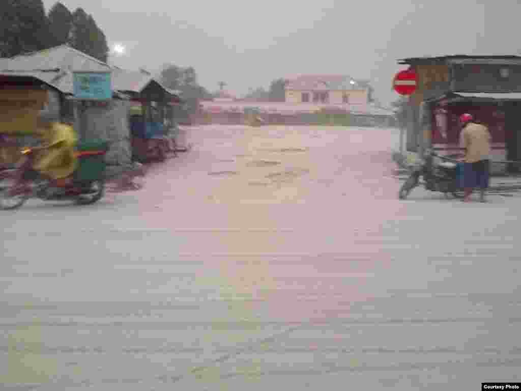 Terminal Grabag, Magelang. Foto kiriman Ardi Putu Wongsodimejo.