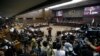 Panel Hakim pada sidang pertama sengketa hasil pilpres di Mahkamah Konstitusi, Jakarta, 14 Juni 2019. MK dijadwalkan akan membacakan putusan pada 28 Juni 219. (Foto: Achmad Ibrahim/AP)