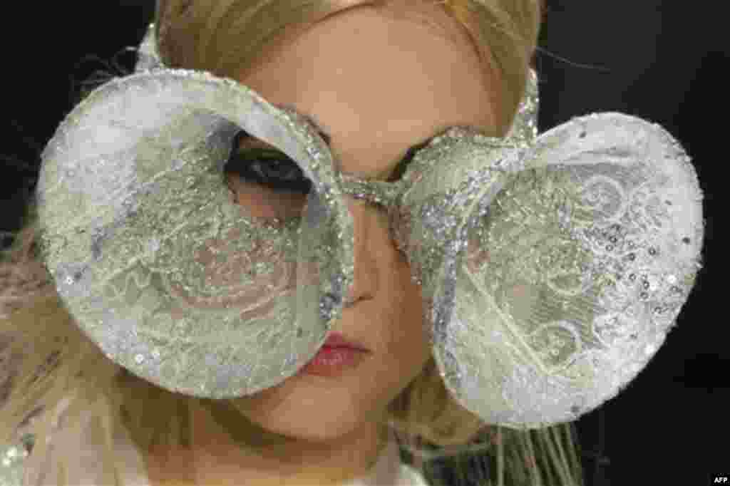 A model presents a creation by fashion designer Elin Engstroem during a show of Baltic designers at the Fashion Week in Berlin, Friday, Jan. 20, 2012. (AP Photo/Markus Schreiber)