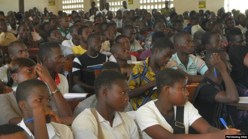 Secondary school students in a crowded classroom in Togo.