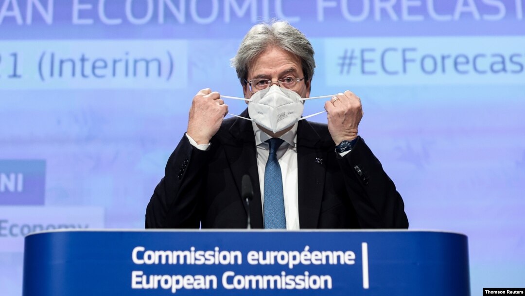 Evropski komesar za ekonomiju Paolo Đentiloni na konferenciji za medije u Briselu, 11. februar 2021. (Foto: Reuters) 