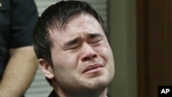 Daniel Holtzclaw, que niega haber cometido los delitos, fue acusado por la fiscalía de elegir a sus víctimas cuando estaba de patrulla.