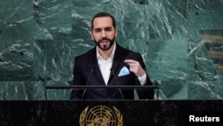 El presidente de El Salvador, Nayib Bukele, se dirige al 77° período de sesiones de la Asamblea General de las Naciones Unidas en la sede de las Naciones Unidas en la ciudad de Nueva York, EE. UU., el 20 de septiembre de 2022.