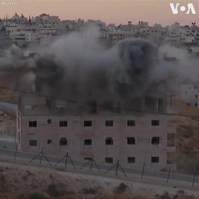 Israel san bằng các khu nhà dân cư của Palestine