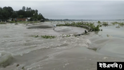 ঢাকা, বরিশাল ও খুলনা বিভাগে নদ-নদীর পানি বাড়তে পারে বলে জানিয়েছে বন্যা পূর্বাভাস ও সতর্কীকরণ কেন্দ্র।