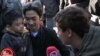 Cha con gốc Việt gây xúc động khi nói về vụ khủng bố Paris