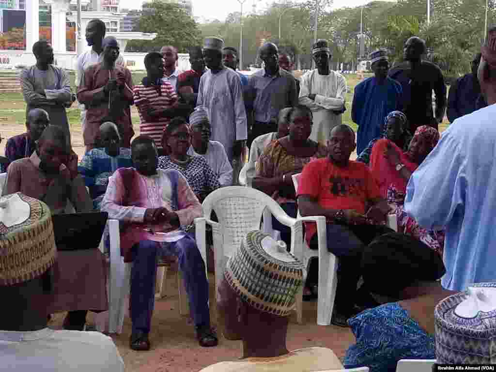 'Yan Kungiyar BBOG A Dandalin Unity Fountain Inda akayi bikin Murnar 'Yan Matan Chibok da aka Sako