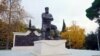 Путін прибув в окупований Крим для відкриття пам’ятника царю – ЗМІ