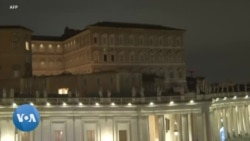 Vatican : des fidèles catholiques prient pour la santé du pape