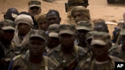 Des soldats maliens, 27 juillet 2013
