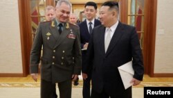 دیدار وزیر دفاع روسیه با رهبر کره شمالی.