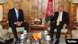 افغان صدر اشرف غني او د افغانستان د سولې دپاره د امریکې خاص استازی زلمی خلیلزاد