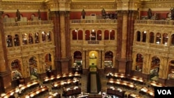 Dünyanın ən iri kitabxanası olan Konqres Kitabxanası Tomas Ceffersonun bağışladığı kitablar əsasında yaranıb.