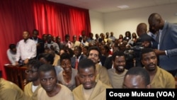 Activistas em tribunal I sessão. Luanda, Angola. Nov 16, 2015