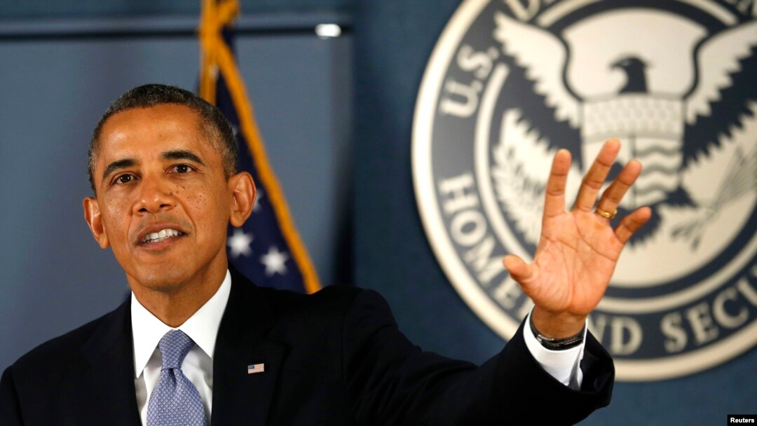 Presiden Amerika Barack Obama berpidato di kantor Badan Manajemen Darurat Federal (FEMA) di Washington (7/10).