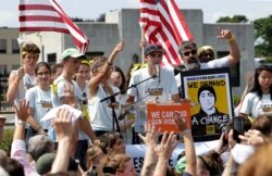 Desde la matanza de Parkland, los sobrevivientes se unieron en un intenso activismo para demandar leyes más estrictas de posesión de armas de fuego en Estados Unidos.