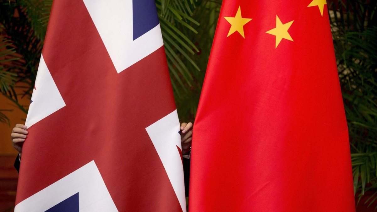 英外交部就香港情报机构在英间谍活动召见中国驻英大使