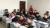面对再教育营问题 新疆官员称学员已全数结业