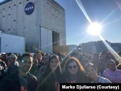 Marko Djuliarso (kiri) dan kolega dalam sebuah acara di Fasilitas Perakitan Michoud NASA di New Orleans negara bagian Louisiana. (Foto: Marko Djuliarso)