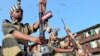 بھارت کا یومِ آزادی: کشمیر کی سرحدپر افواج کے درمیان گولیوں اور مٹھائی کا تبادلہ